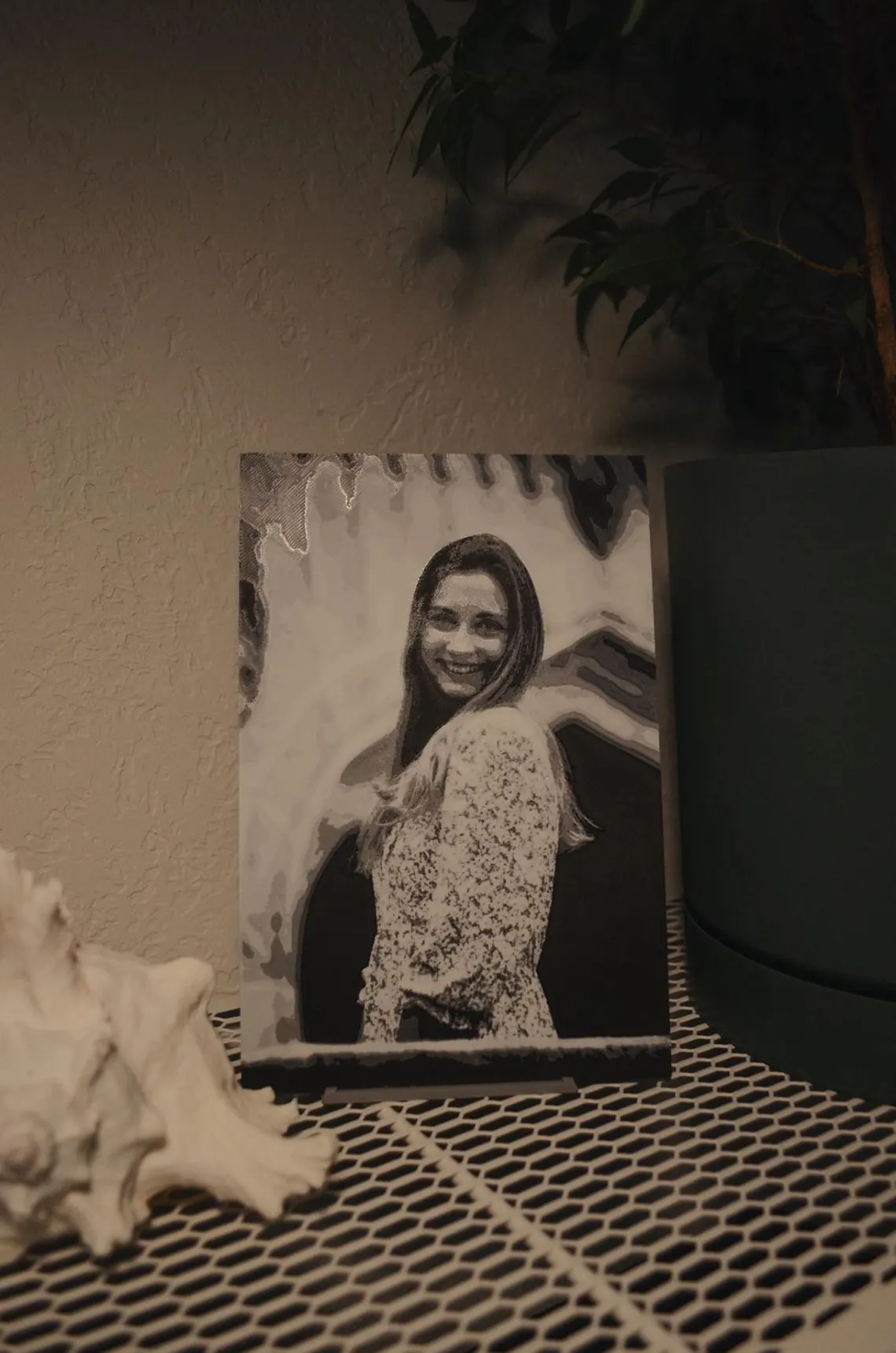 Cuadro 3D personalizado con retrato de chica sonriendo